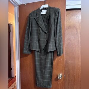 Vintage Christian Dior Women's plaid double-breasted pant suit
